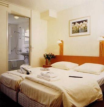 Amsterdam Hostel Uptown Luaran gambar